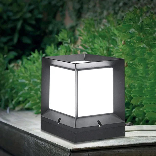 Modern Outdoor Lamp | Sleek Aluminum Cube for Garden Illumination 0