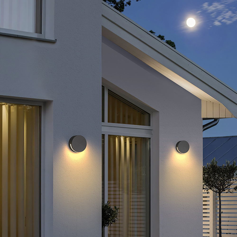 Outdoor Wall Lamp | Elegant Round Glass Design with IP65 Waterproof Rating 4