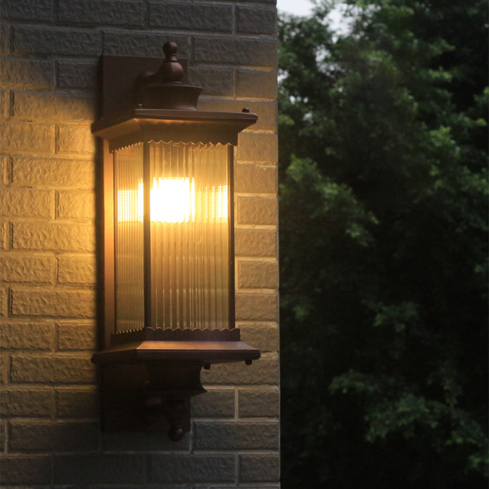 Outdoor Wall Lantern | Vintage Rectangular Design for Gardens 3