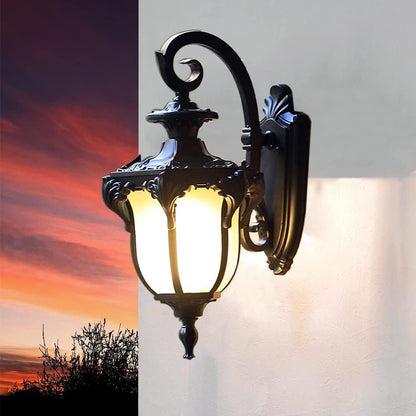 Outdoor Wall Lights | Vintage Weather-Resistant Design for Ambiance 4