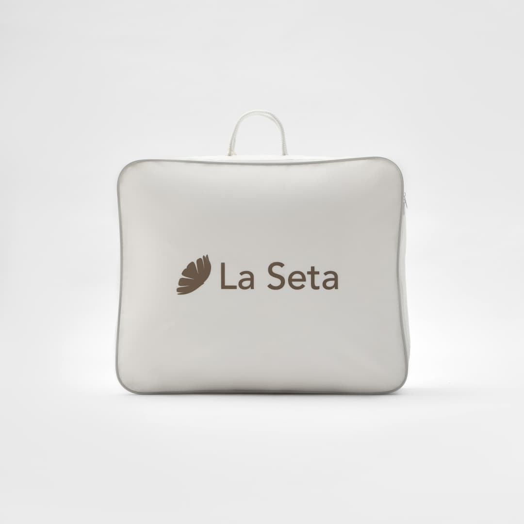 Piumone imbottito in seta per tutte le stagioni con rivestimento in cotone