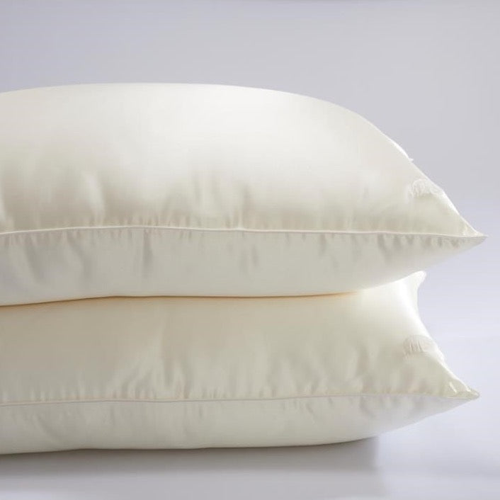 Almohada de seda con funda de seda