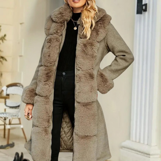 Plush Winter Coat | Elegant Warmth and Comfort for Women 0