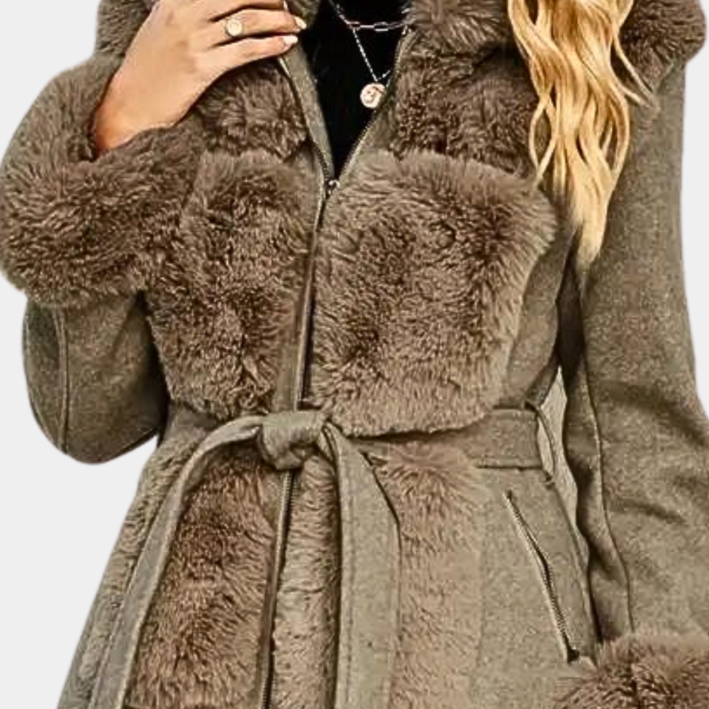 Plush Winter Coat | Elegant Warmth and Comfort for Women 3
