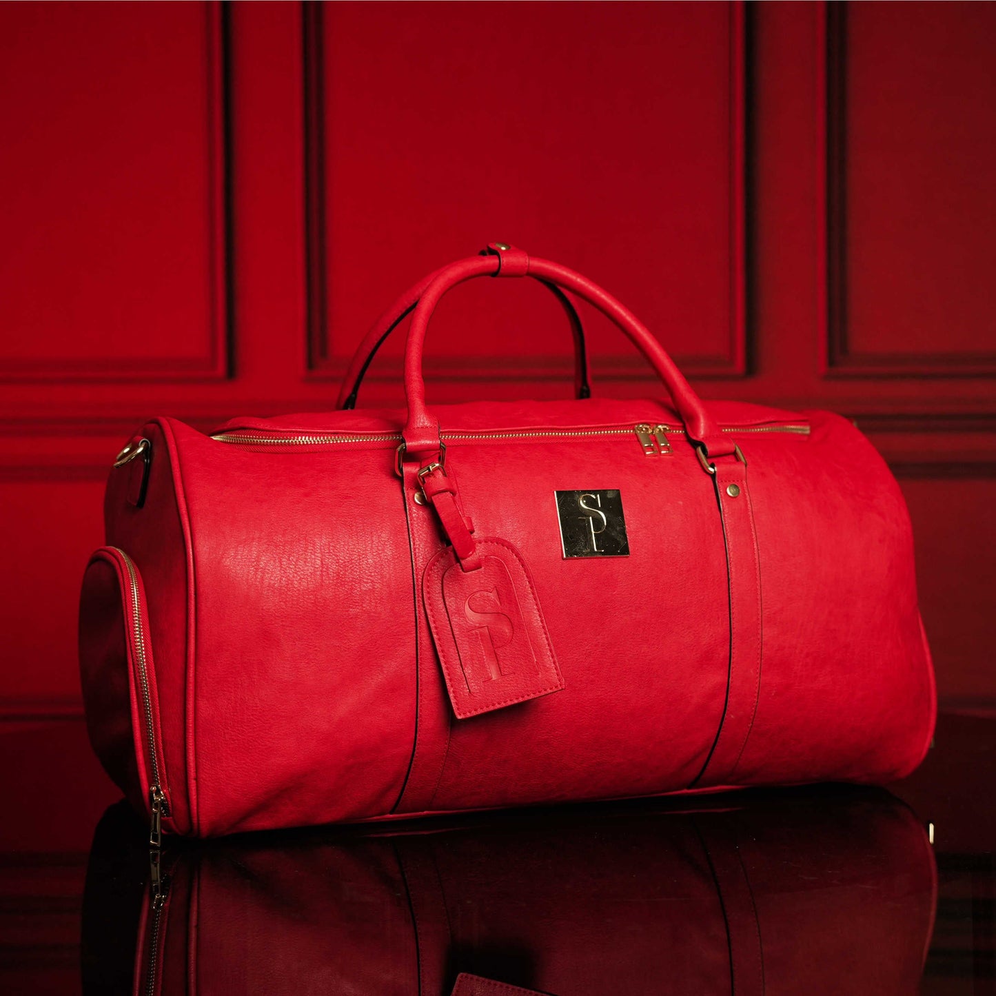 Bolso de fin de semana de cuero rojo envejecido