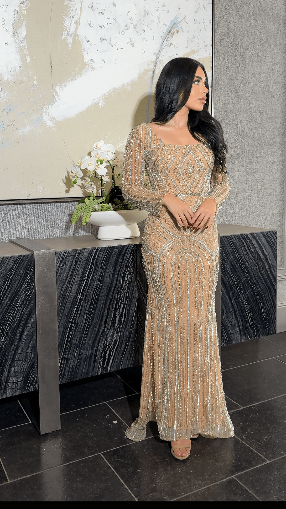 Vestito Modesto Reema con Paillettes, Scollo Quadrato, Maniche Lunghe, Decorato