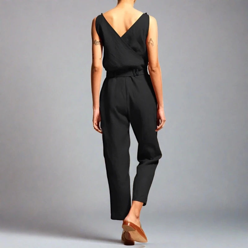 VEDA | Mouwloze linnen jumpsuit met V-hals