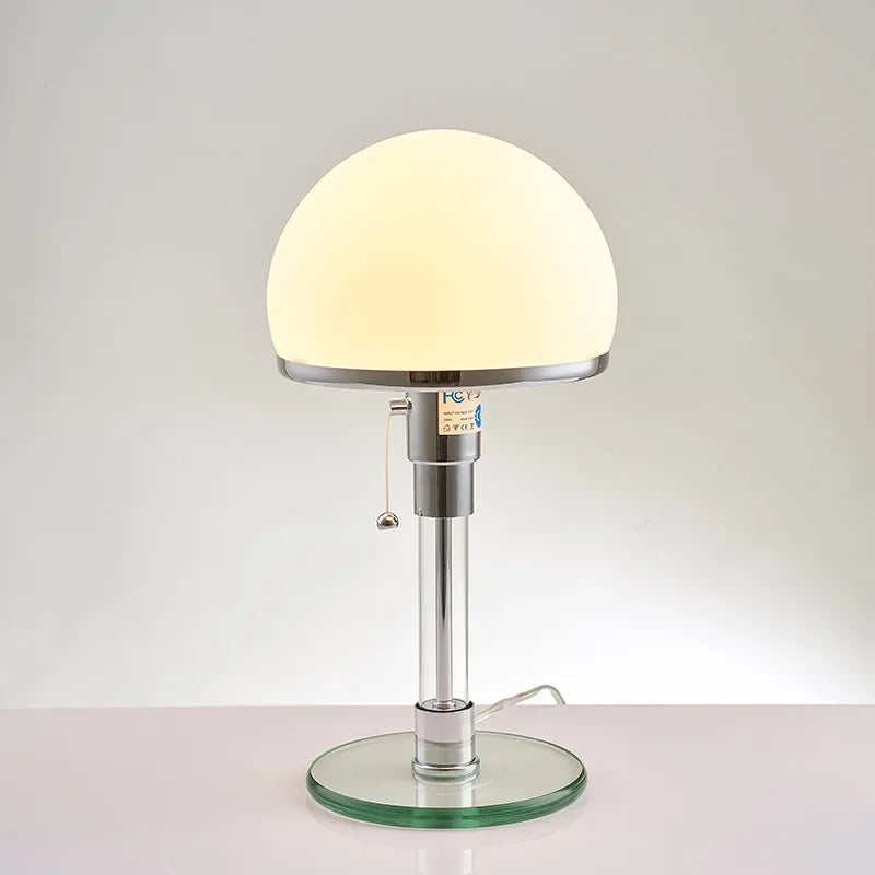 Lampe de table hémisphère en verre Bauhaus