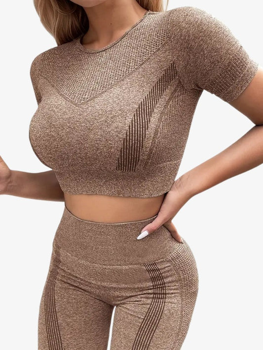 Seamless Activewear Set | Stylish Crop Top and Leggings for Women 0