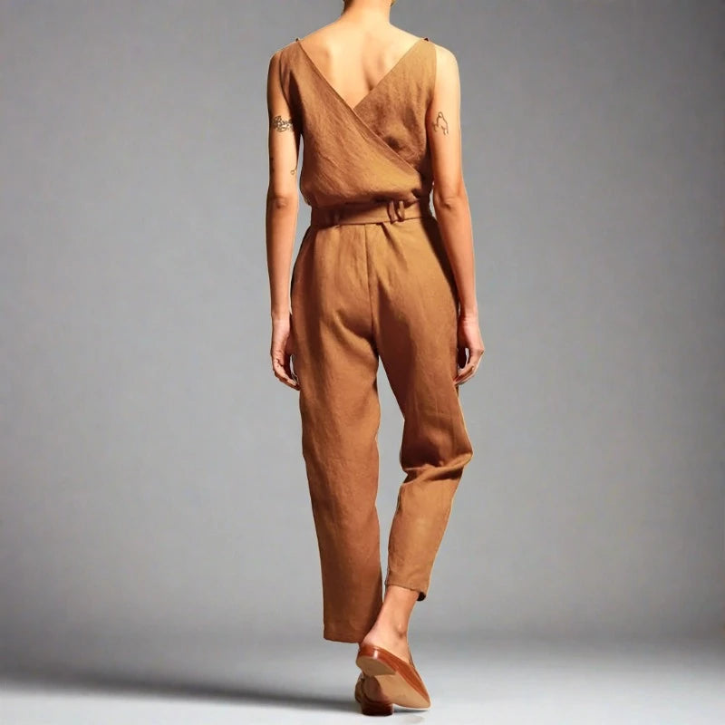 VEDA | Mouwloze linnen jumpsuit met V-hals