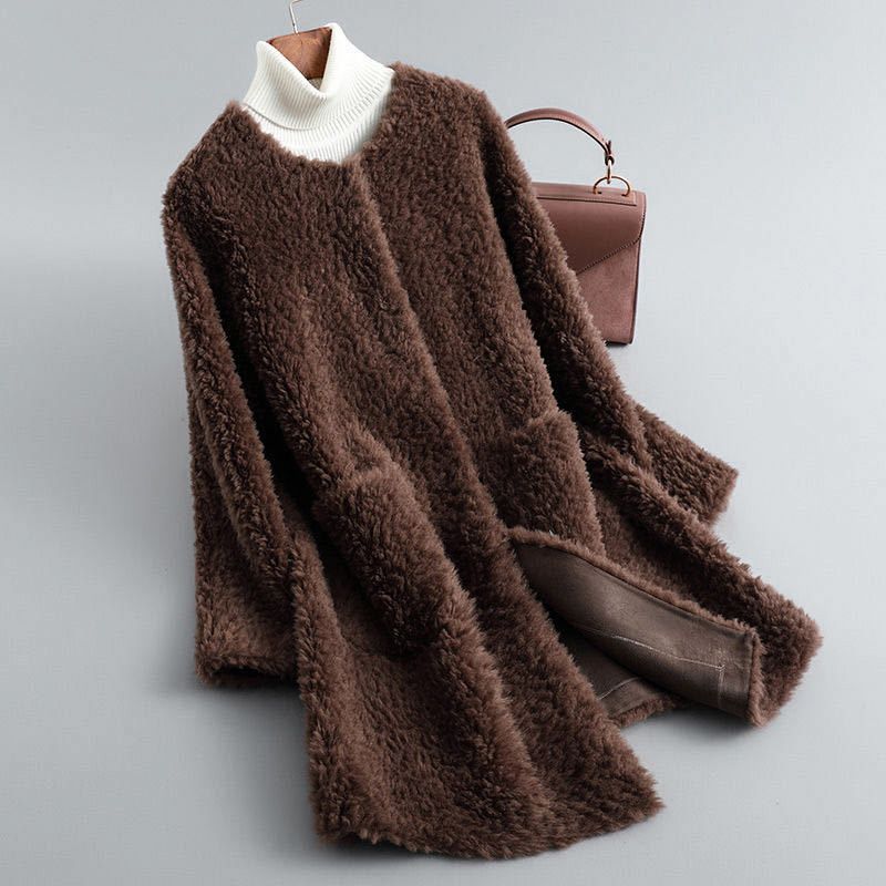 Shearling Coat | Premium Soft Shearling for Elegant Cold-Weather Wear 5