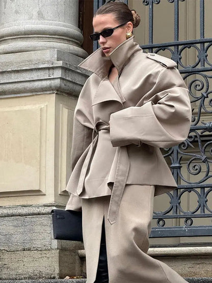 Short Trench Coat | Vintage Design with Elegant Collar and Shoulder Pads 3