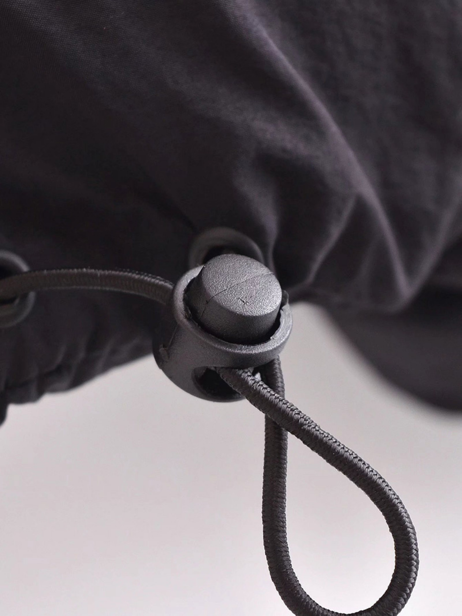 Sleeveless Cropped Puff Jacket | High-Neck Zip-Up Design 4