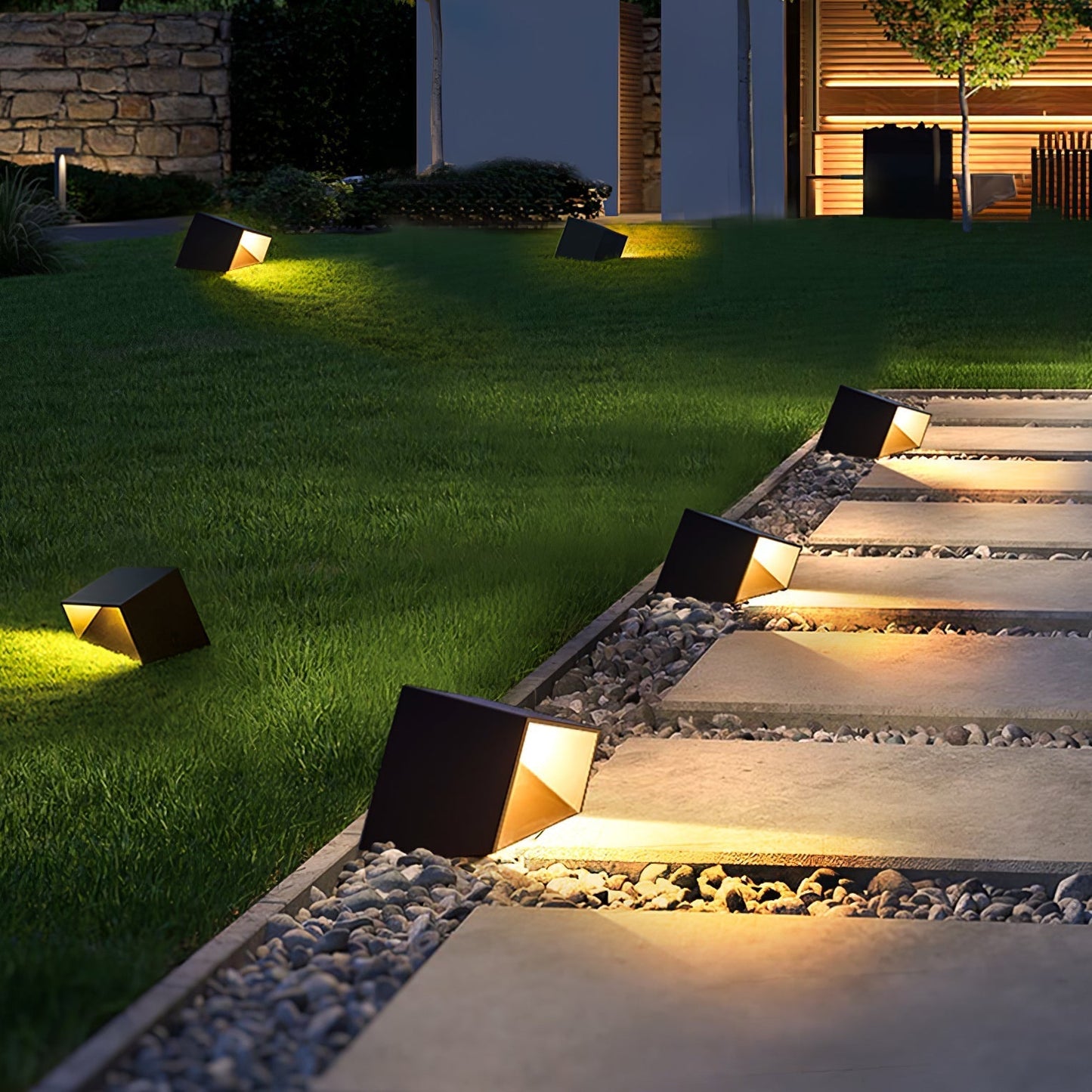 Solar Outdoor Light | Integrated LED for Compact Garden Spaces 3