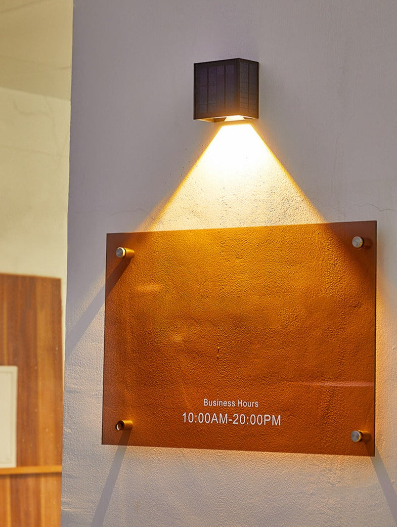 Solar Wall Lamp | Eco-Friendly Solar-Powered Outdoor Lighting 2