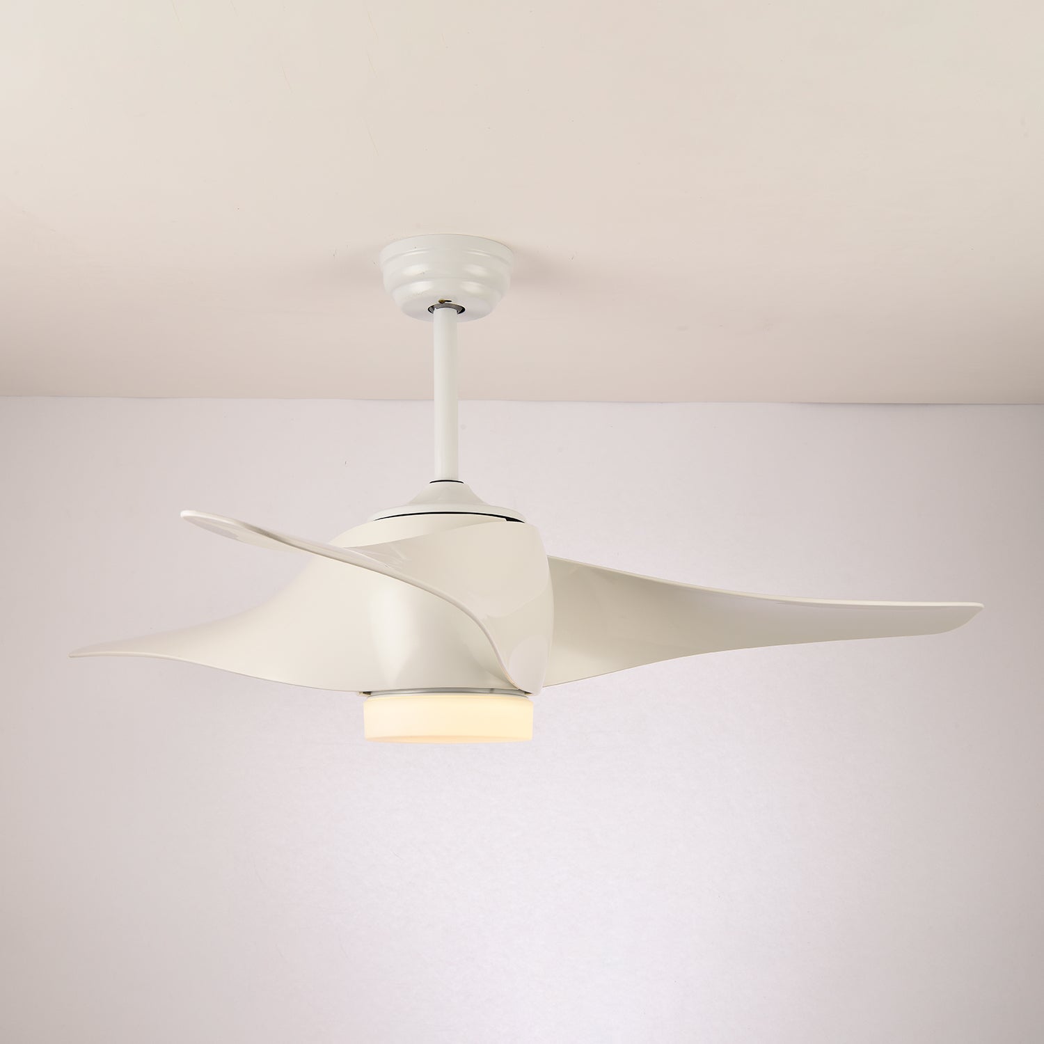 Verdantia Aero | 52 Ceiling Fan Light with Integrated LED and Quiet Motor 4