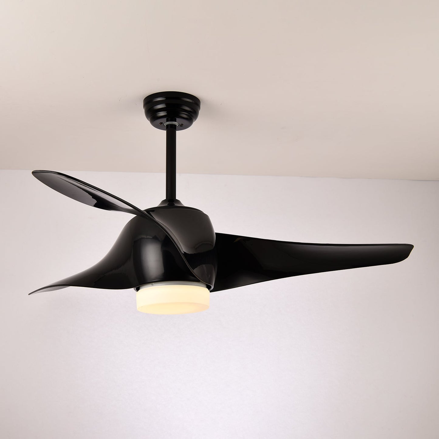 Verdantia Aero | 52 Ceiling Fan Light with Integrated LED and Quiet Motor 8