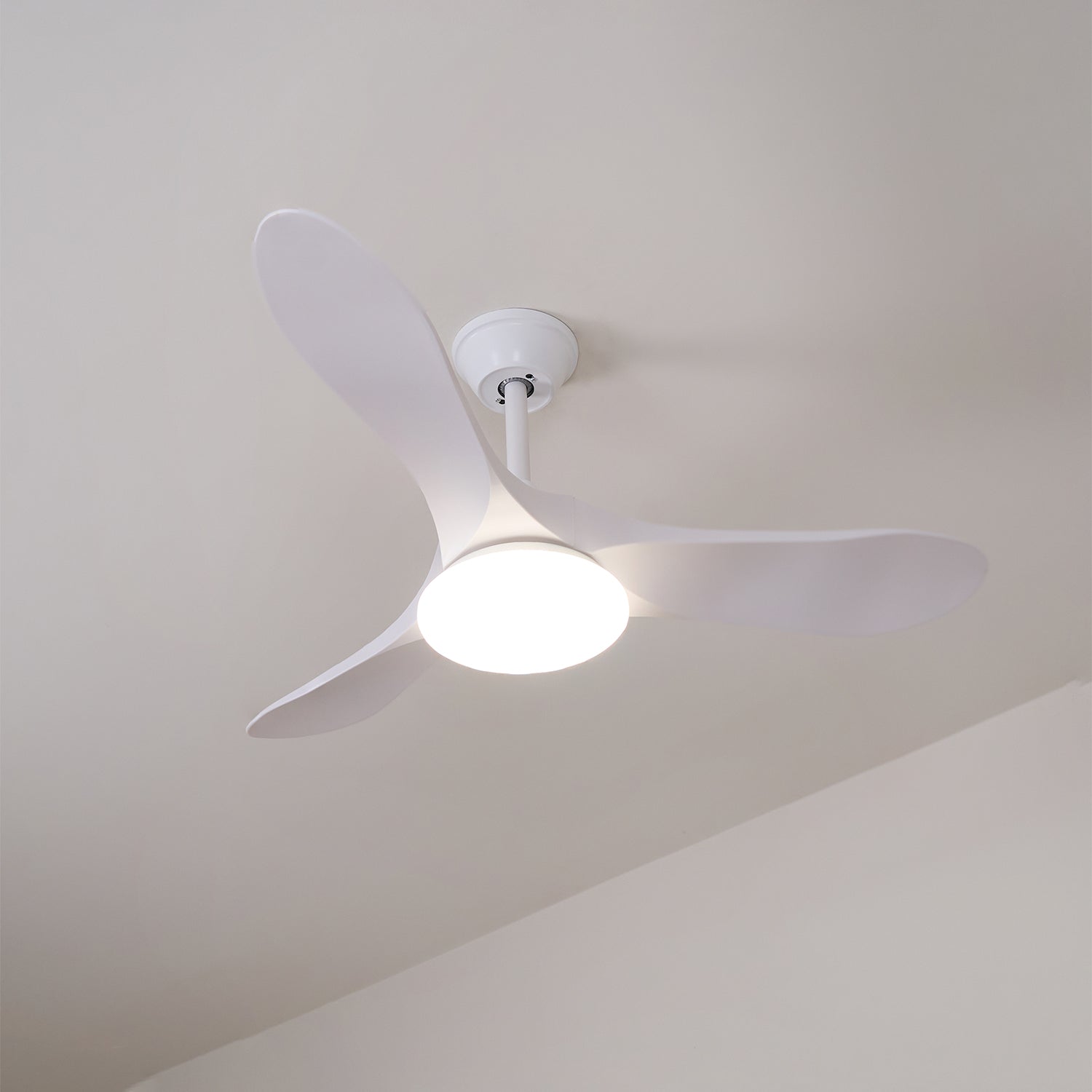 Virelo | 42/52 Ceiling Fan Light with Whisper-Quiet Operation 7