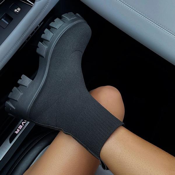 Winter Boots Women | Cozy, Stylish, Durable Footwear for Cold Weather 4