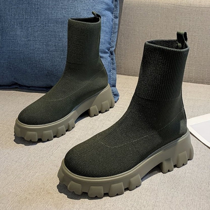 Winter Boots Women | Cozy, Stylish, Durable Footwear for Cold Weather 5