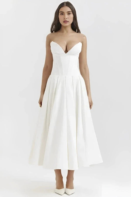 Women's Cocktail Dress | Sculpted Bodice with Voluminous Skirt 0