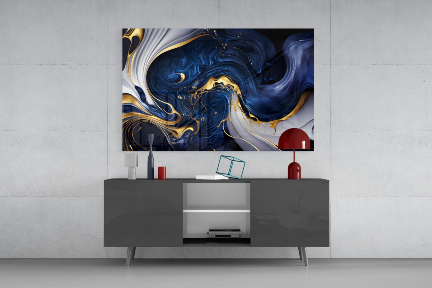 Arte de pared de vidrio azul medianoche con elegantes remolinos dorados
