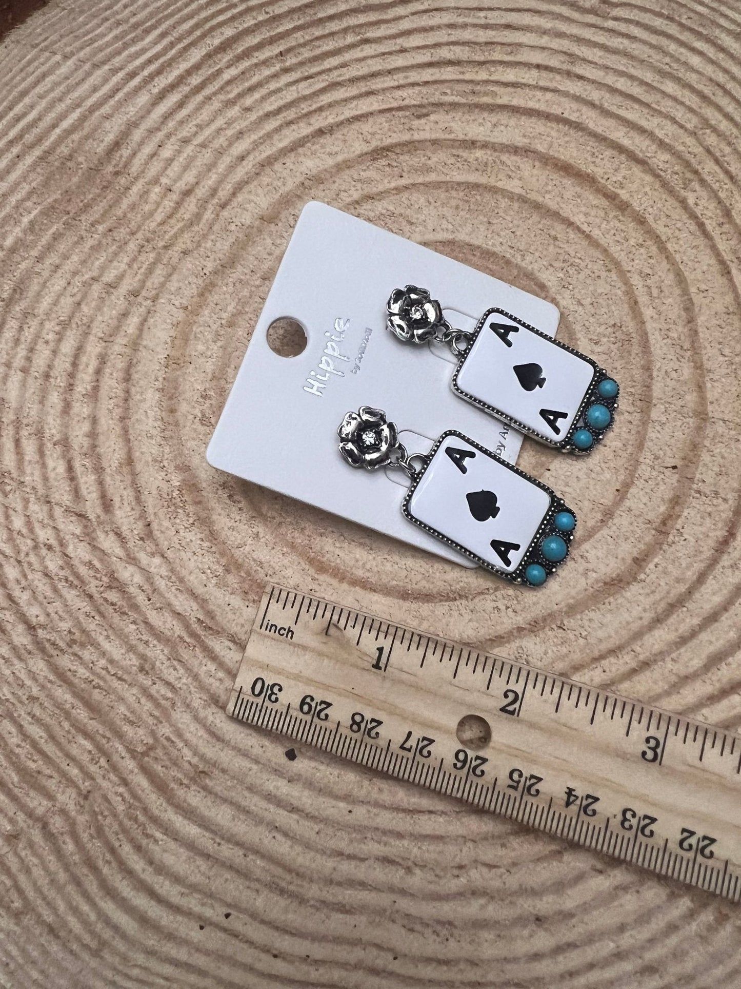 Ess i Spader och Falska Turkos Örhängen - 2 inch drop
