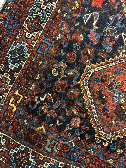 Tapis tribal antique persan Khamseh 4' x 5'10"