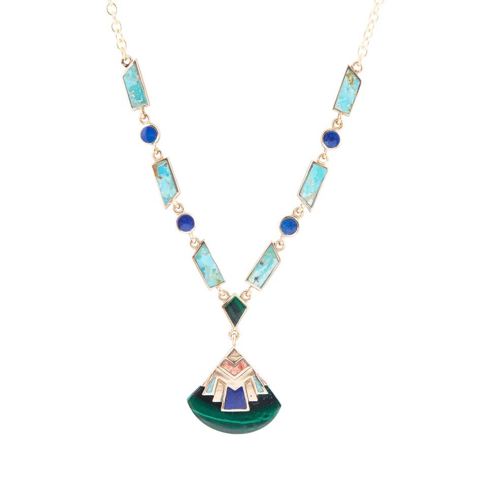 Collana dorata con intarsio colorato in stile Art Deco