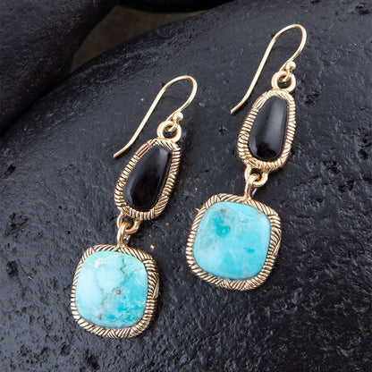 Orecchini a goccia in bronzo dorato con onice nero e turchese blu