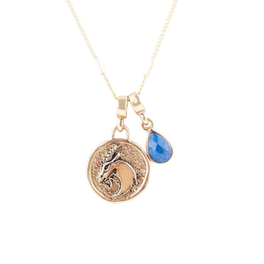 Koziorożec - Zodiakalny niebieski naszyjnik z lapis lazuli i złotym amuletem