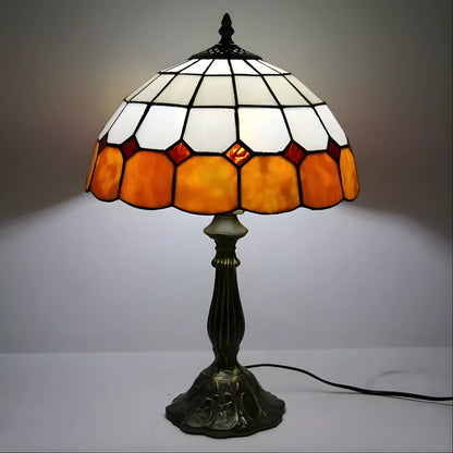 Antik Tiffany-lampa med rutmönster
