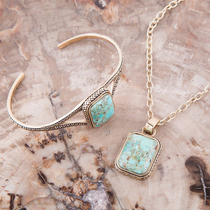 Collana con pendente in turchese autentico Credence