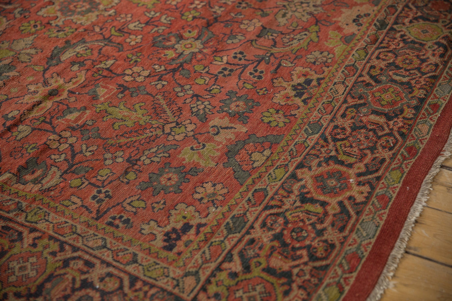 9x11 Vintage Mahal Carpet