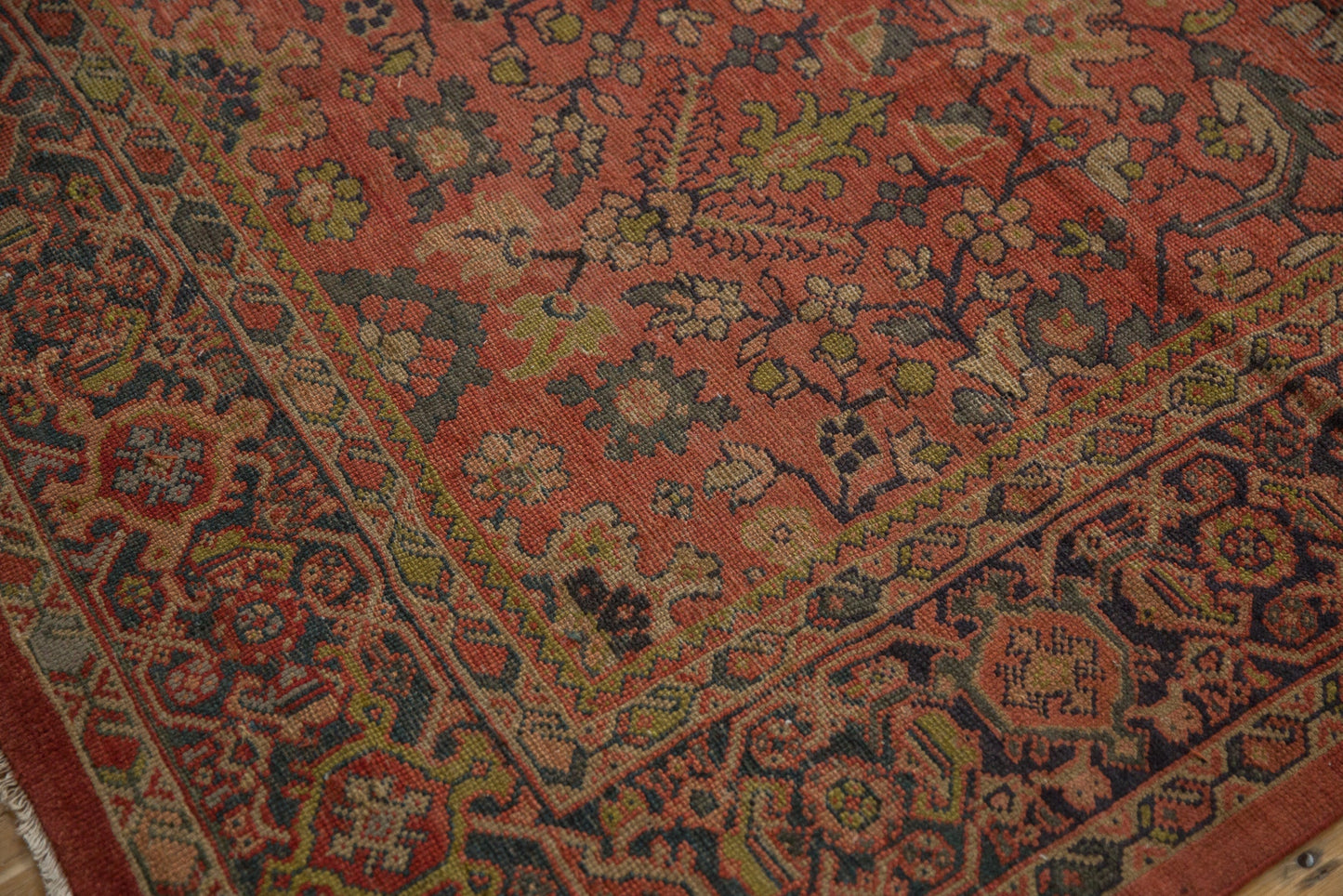 9x11 Vintage Mahal Carpet