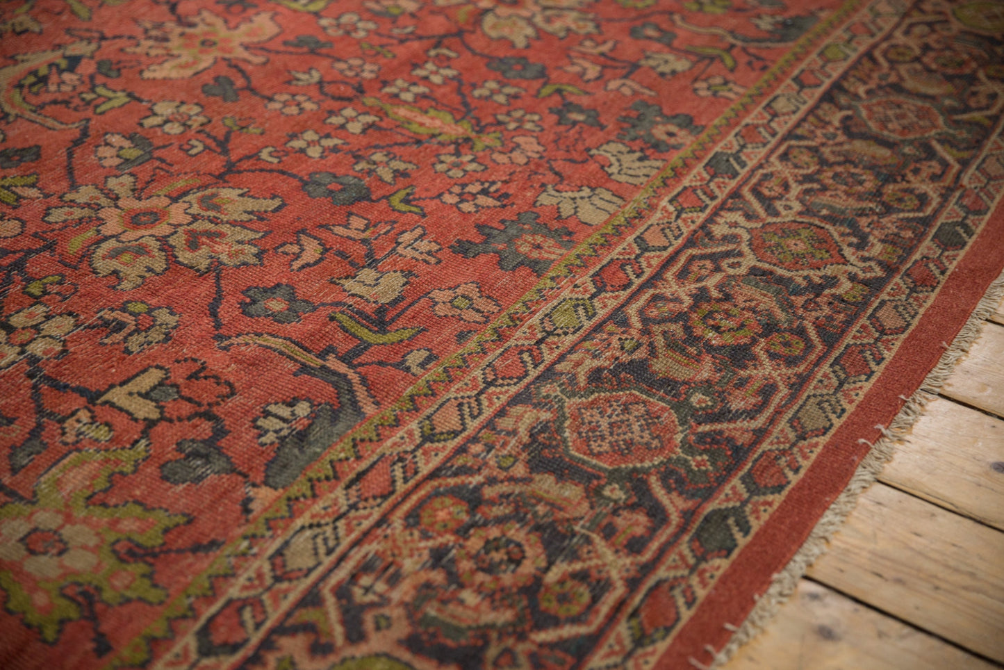9x11 Vintage Mahal Carpet