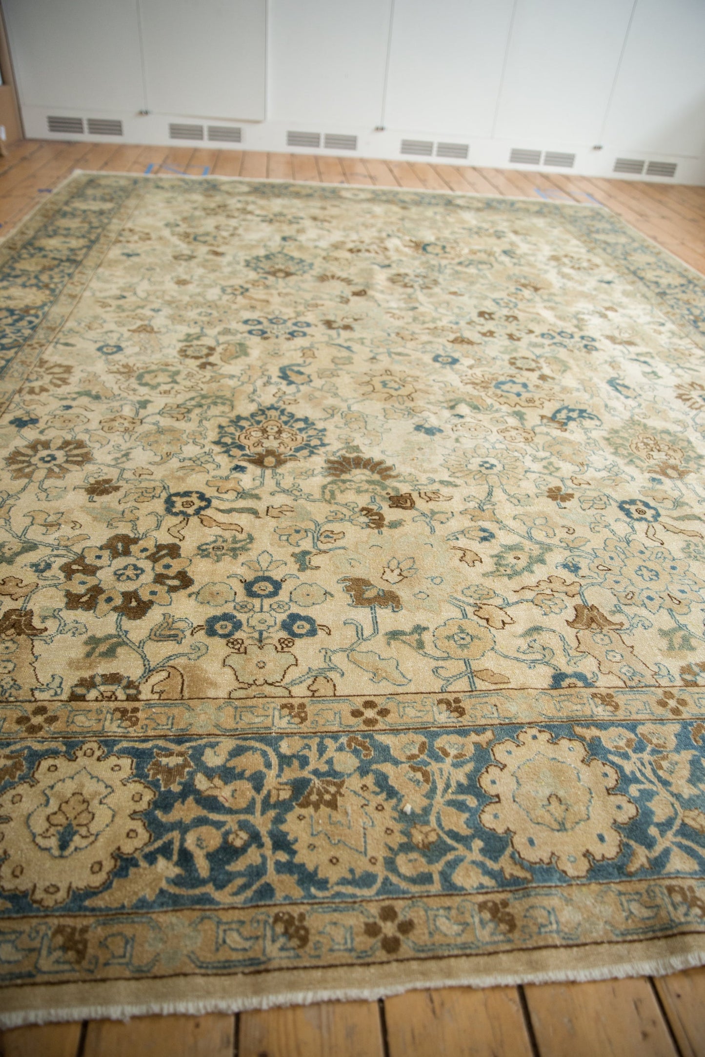 9x12 Vintage Distressed Tabriz Carpet