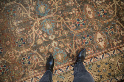 7x10.5 Vintage Distressed Mahal Carpet