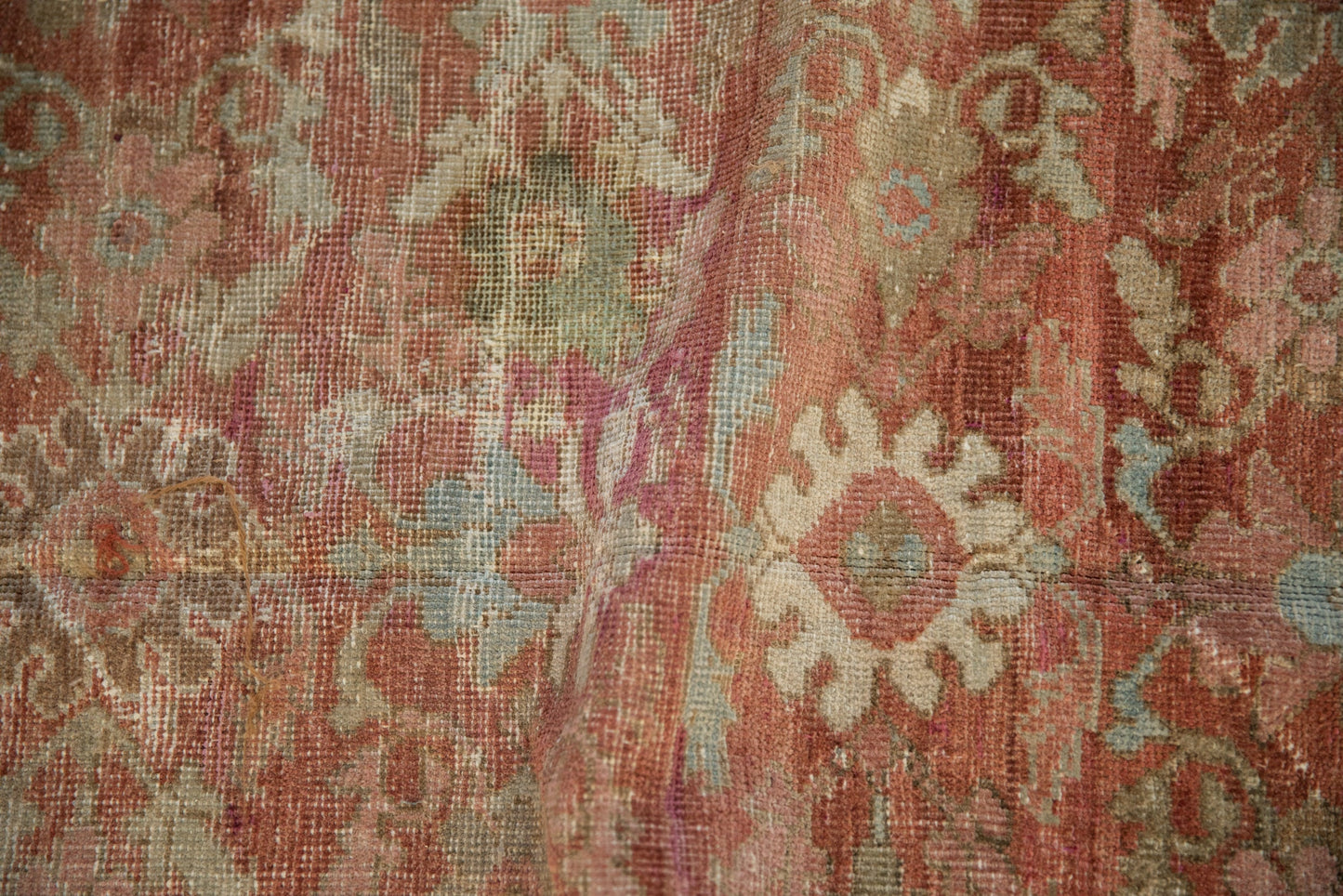 5.5x10 Vintage Distressed Mahal Carpet