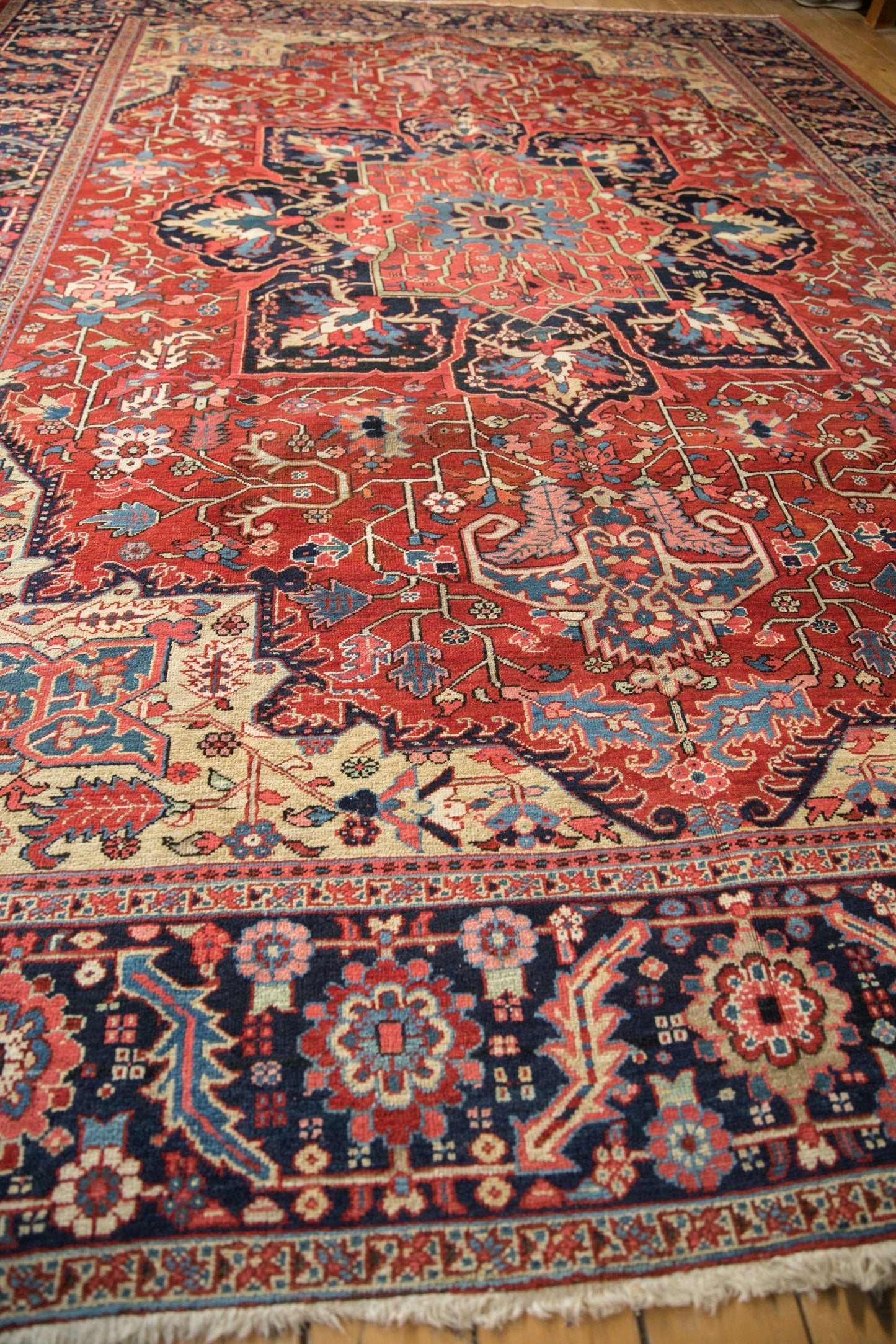 10x14 Vintage Heriz Carpet