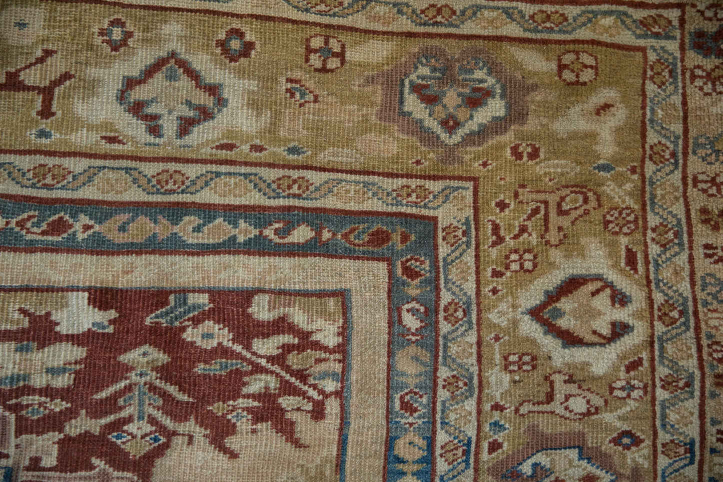 10x13.5 Antique Mahal Carpet