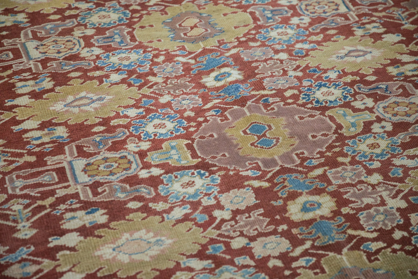 10x13.5 Antique Mahal Carpet