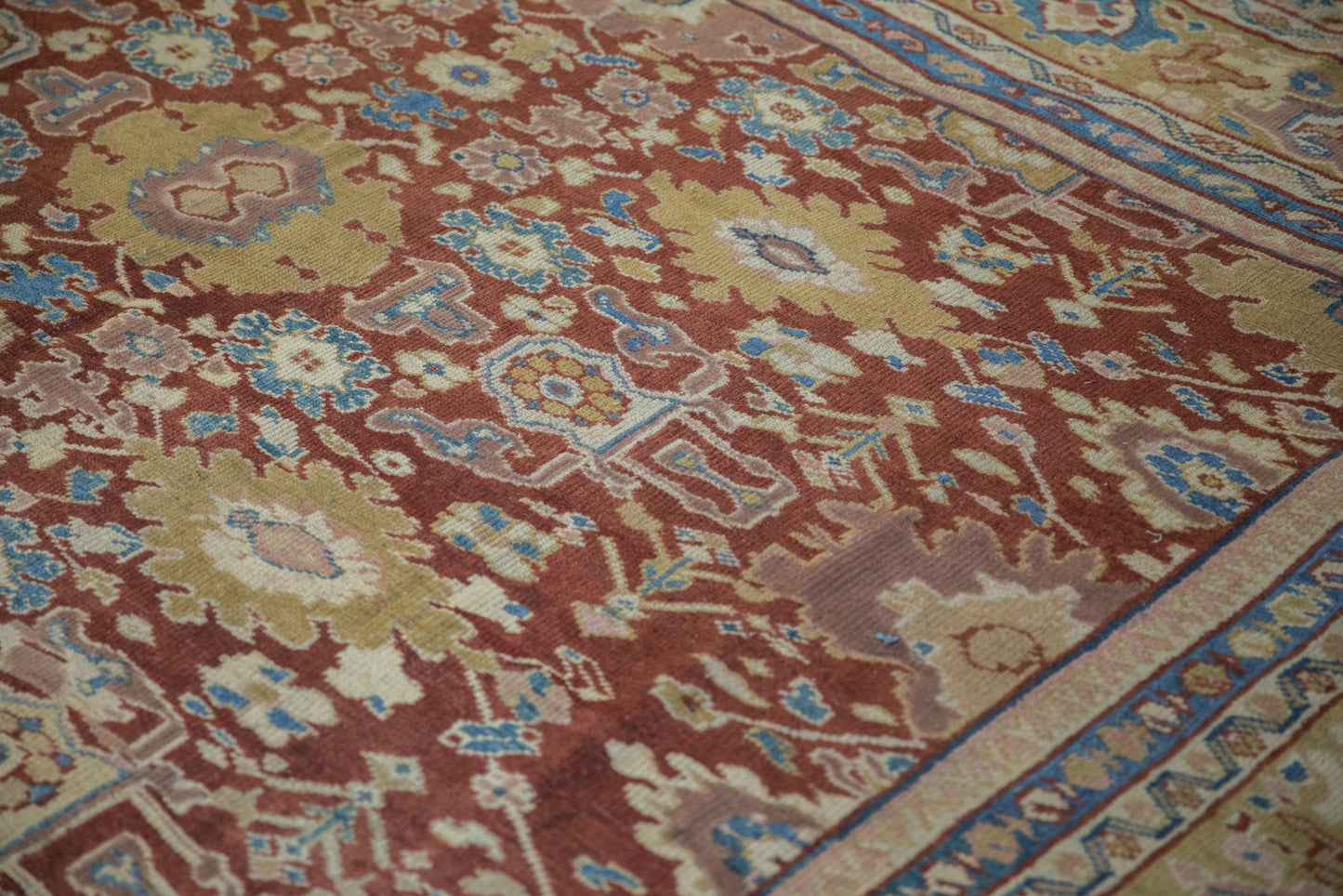10x13.5 Antique Mahal Carpet
