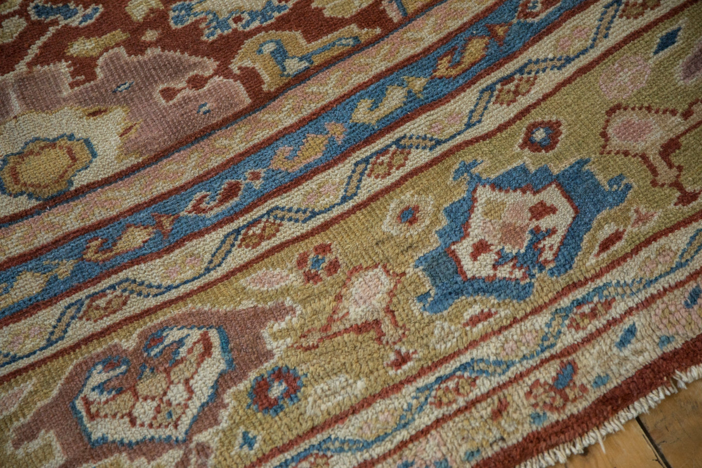 10x13.5 Antique Mahal Carpet