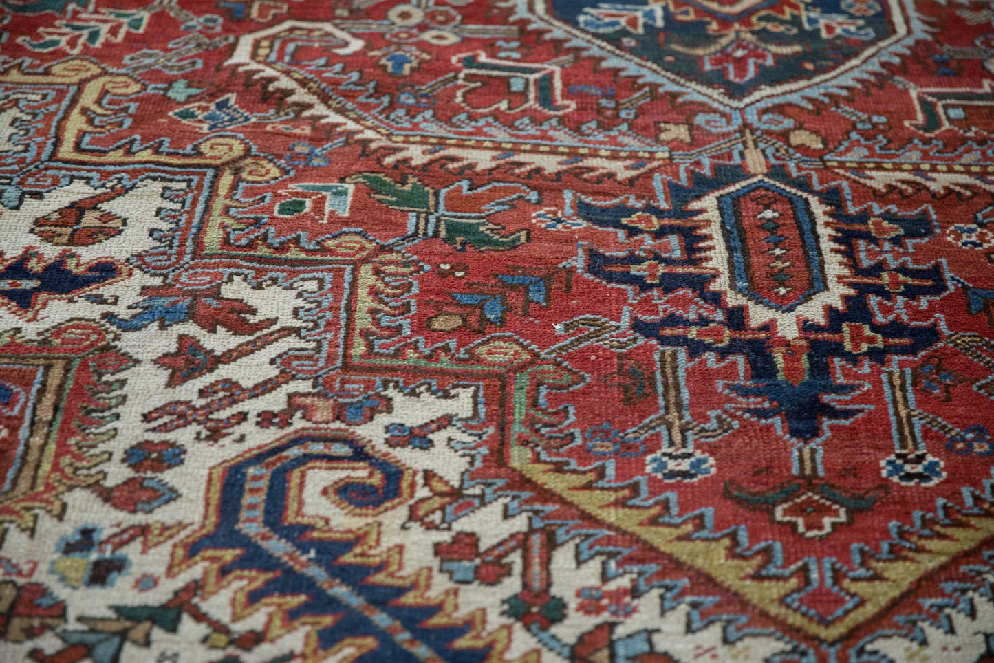 9.5x12 Vintage Heriz Carpet