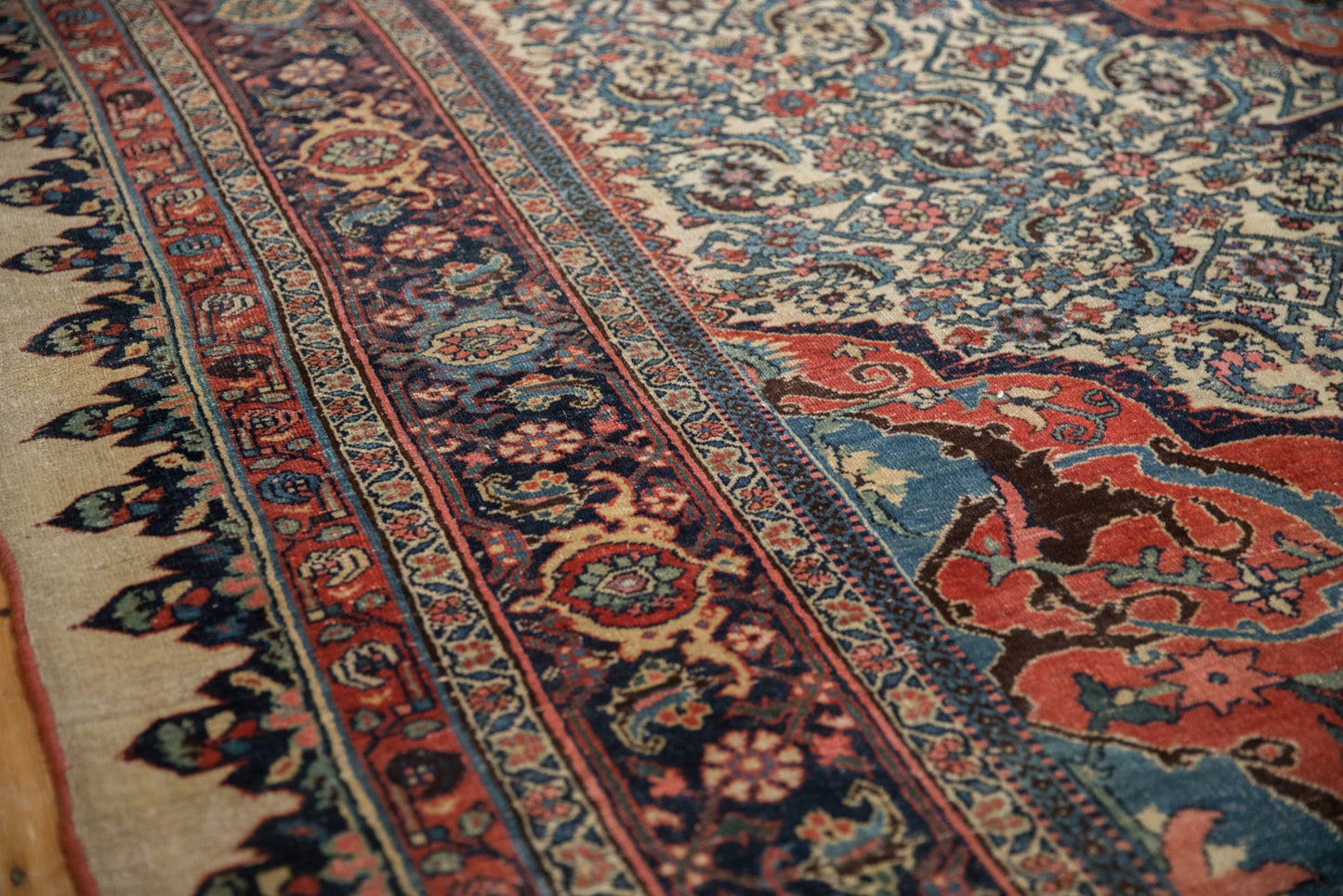 9.5x15 Antique Halvaie Bijar Carpet