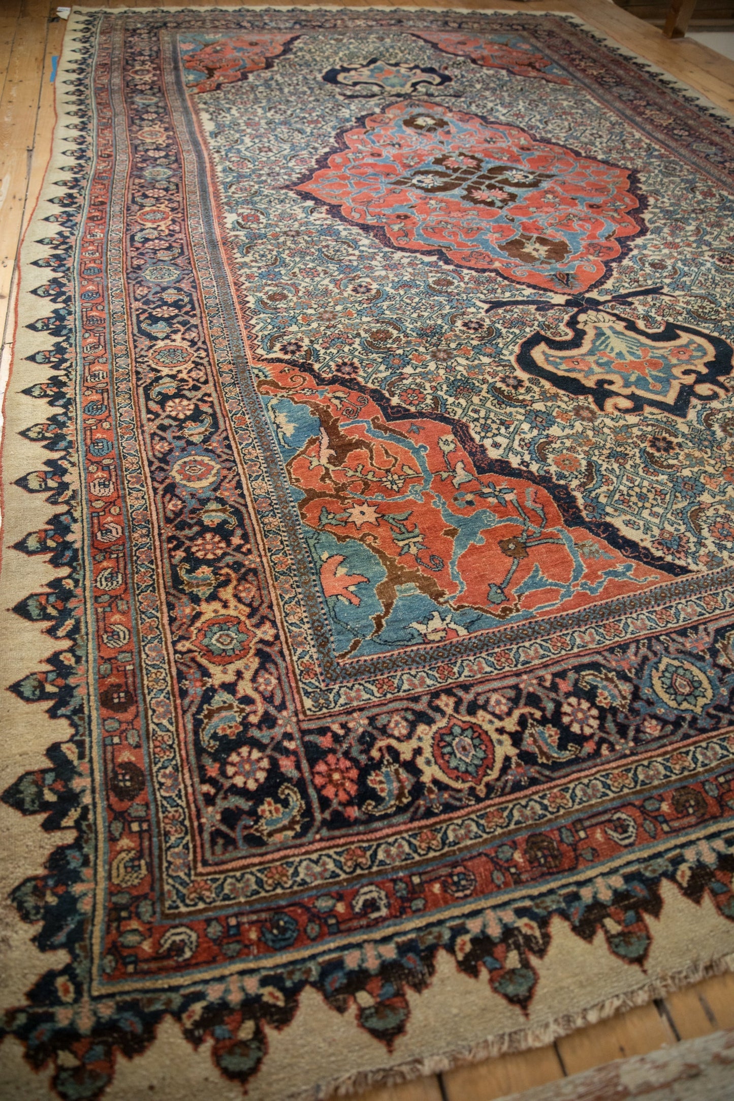 9.5x15 Antique Halvaie Bijar Carpet