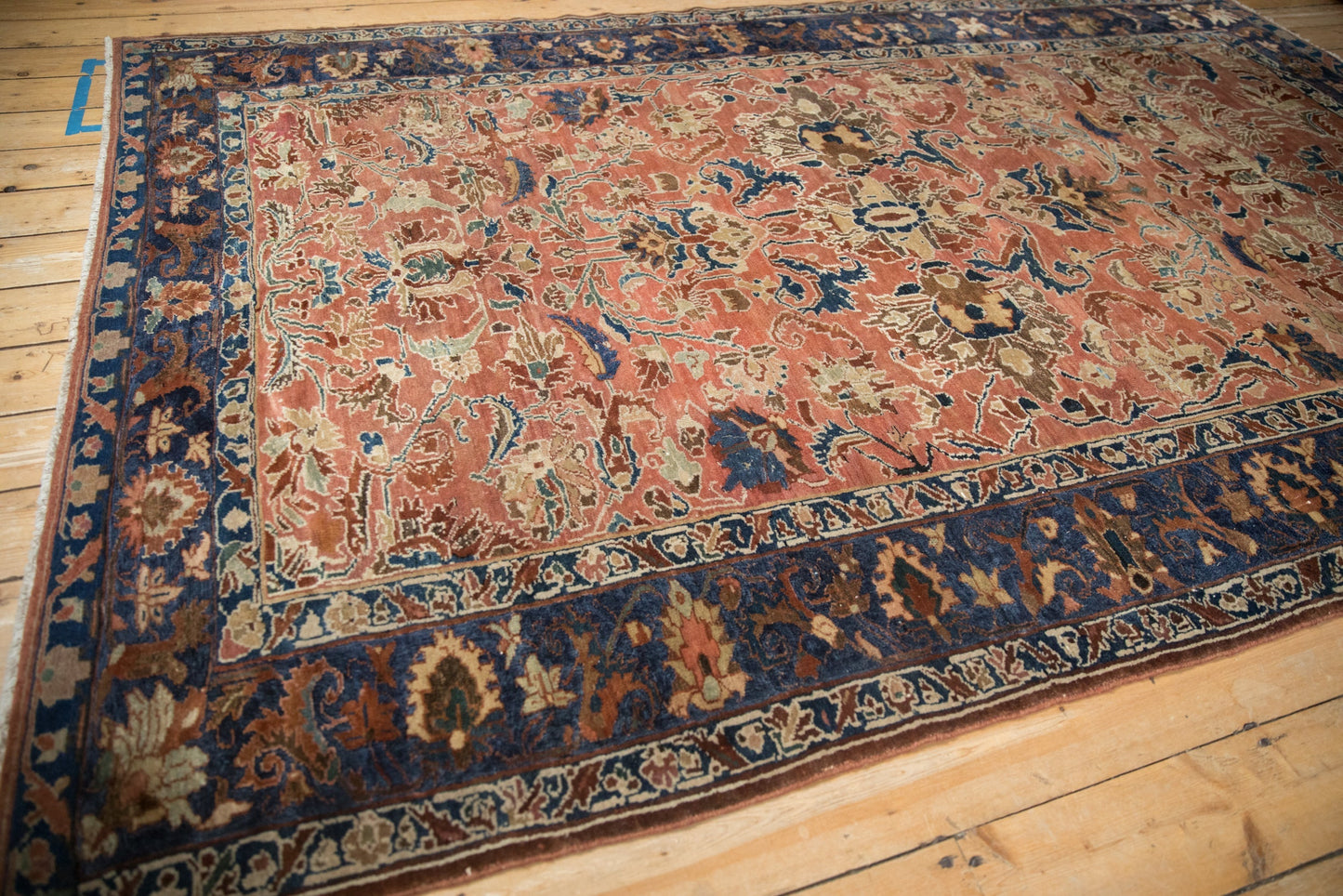 6x9.5 Antique Fine Distressed Lilihan Carpet