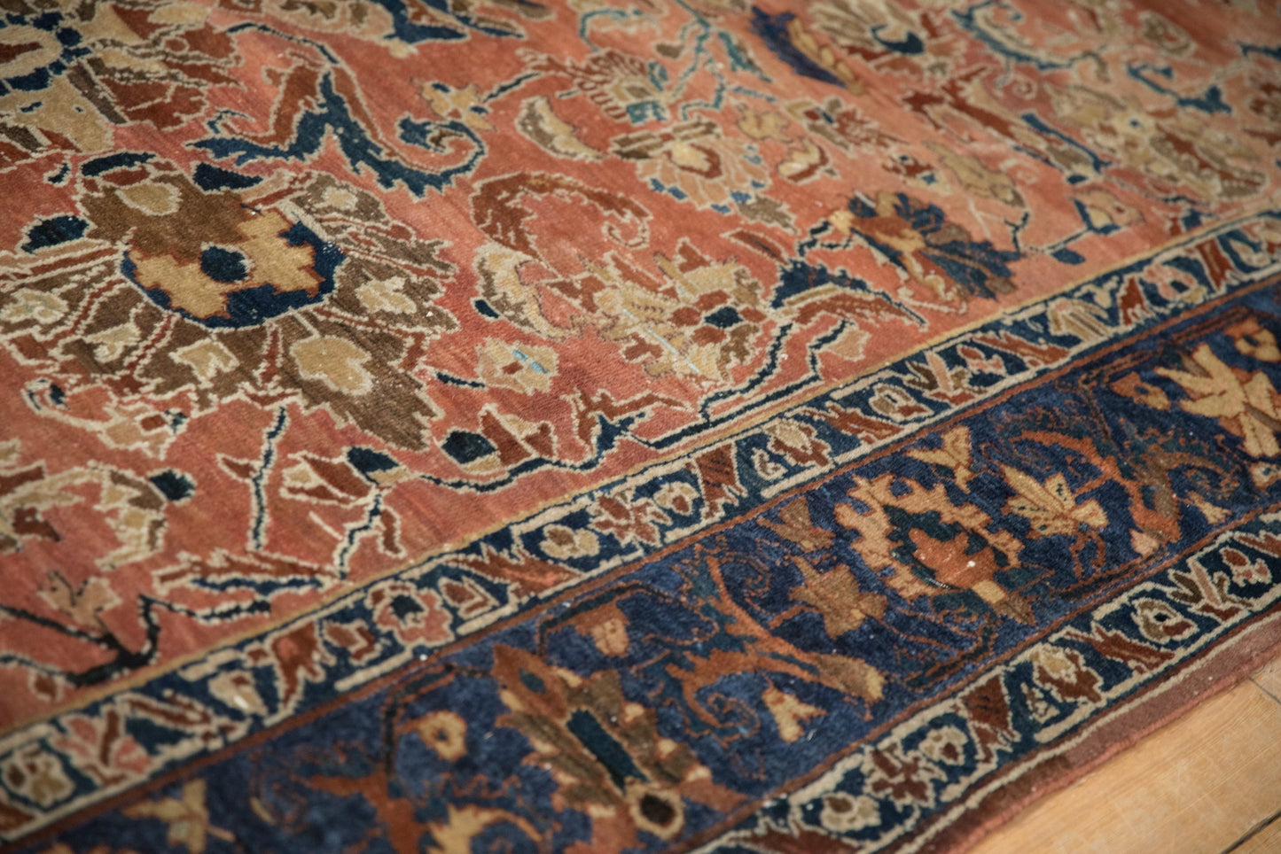6x9.5 Antique Fine Distressed Lilihan Carpet