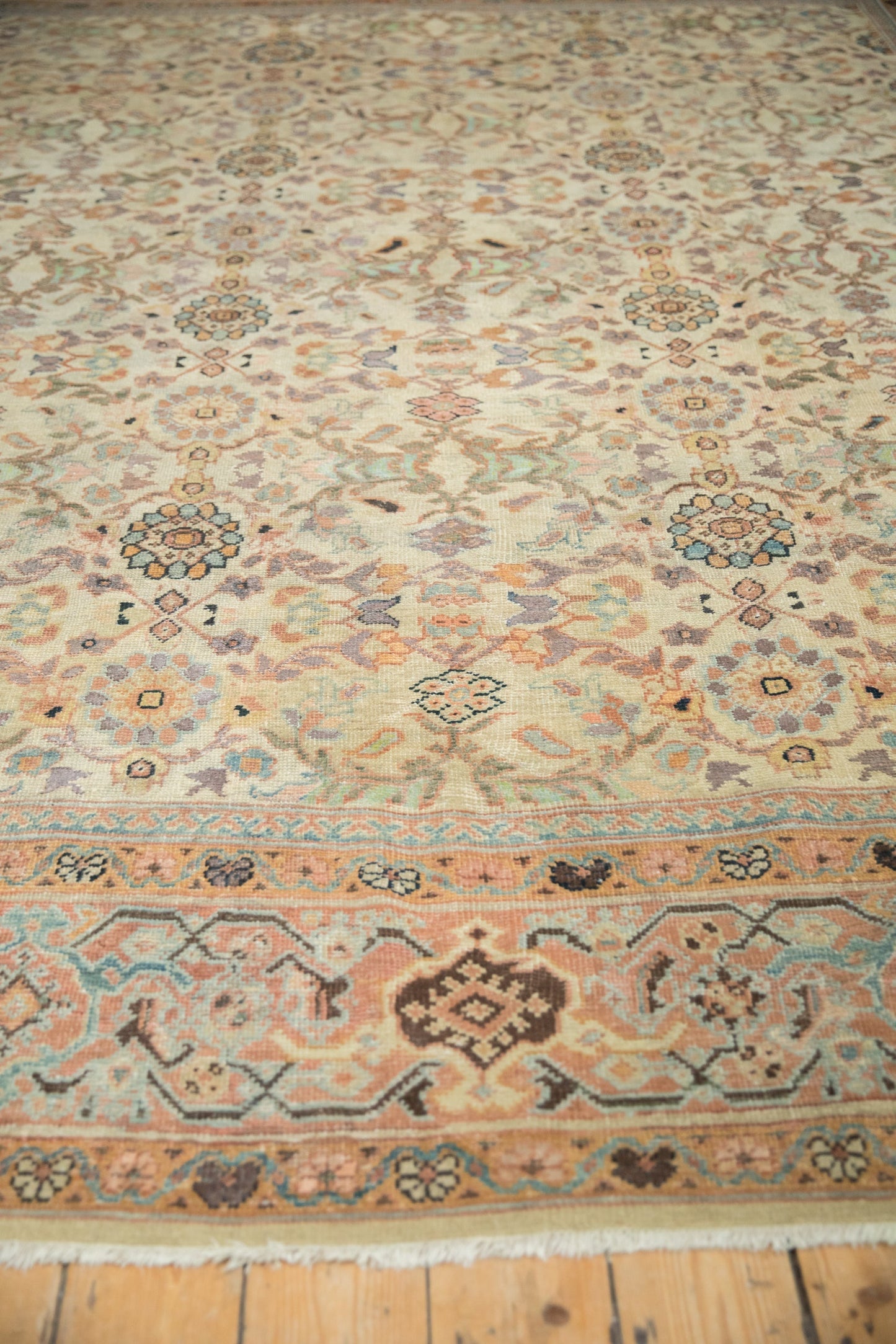 10x12 Antique Mahal Carpet